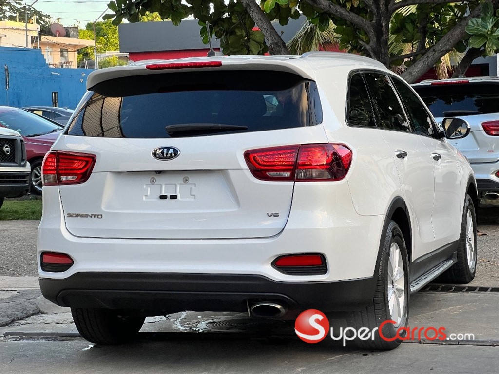 2020 Kia Sorento LX — foto 9 / 12
