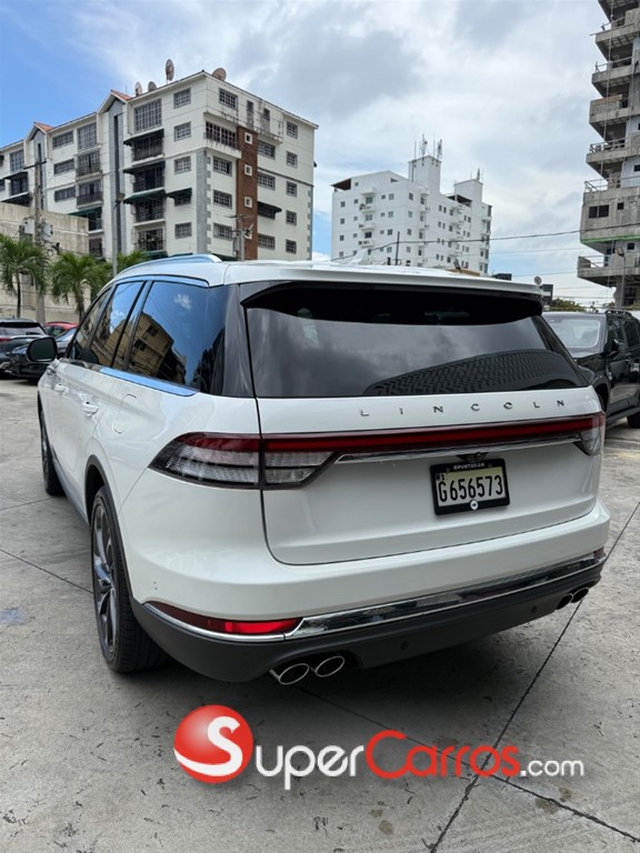 2023 Lincoln Aviator — foto 4 / 9