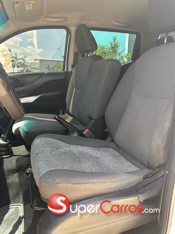 2018 Nissan Frontier NP300 — foto 9 / 10