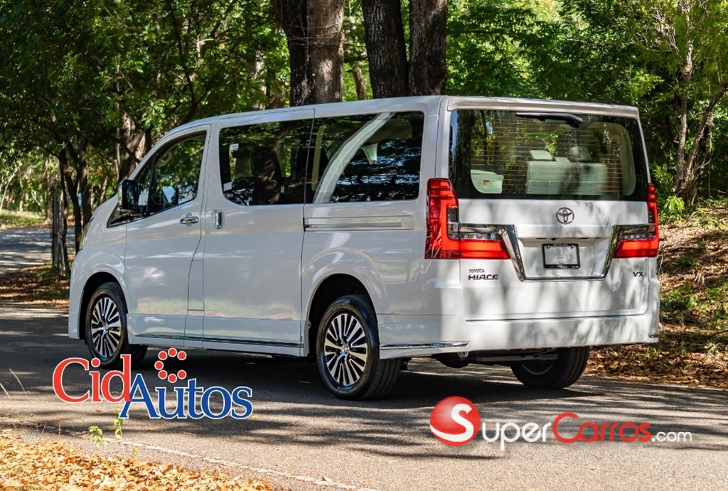 2026 Toyota Hiace VIP GL — foto 4 / 11