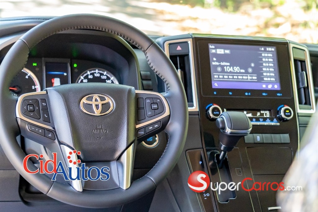 2026 Toyota Hiace VIP GL — foto 7 / 11