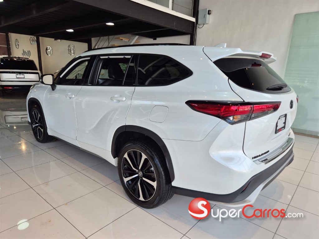 2022 Toyota Highlander XSE — foto 7 / 12