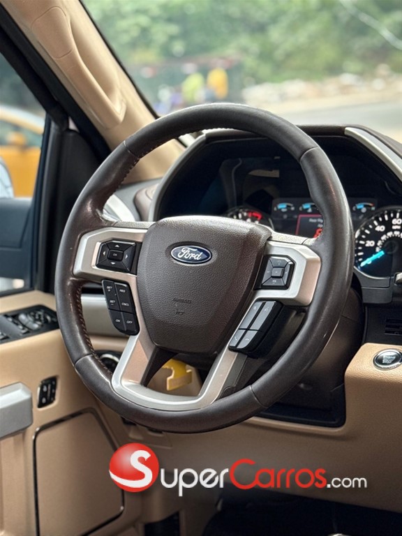 2020 Ford F 150 Lariat Ecoboost — foto 7 / 12