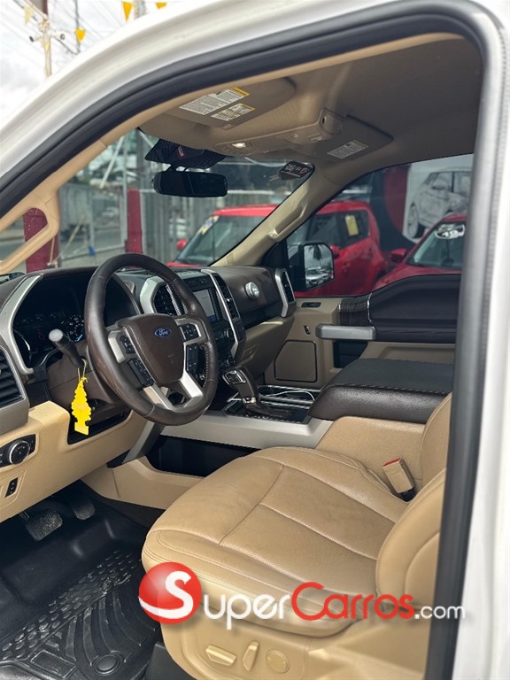 2020 Ford F 150 Lariat Ecoboost — foto 10 / 12