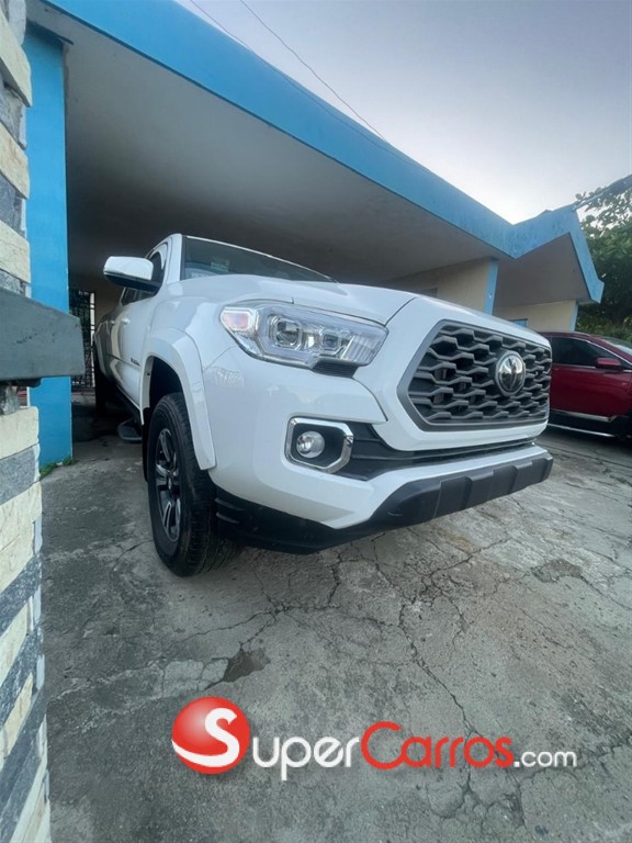 2018 Toyota Tacoma TRD SPORT