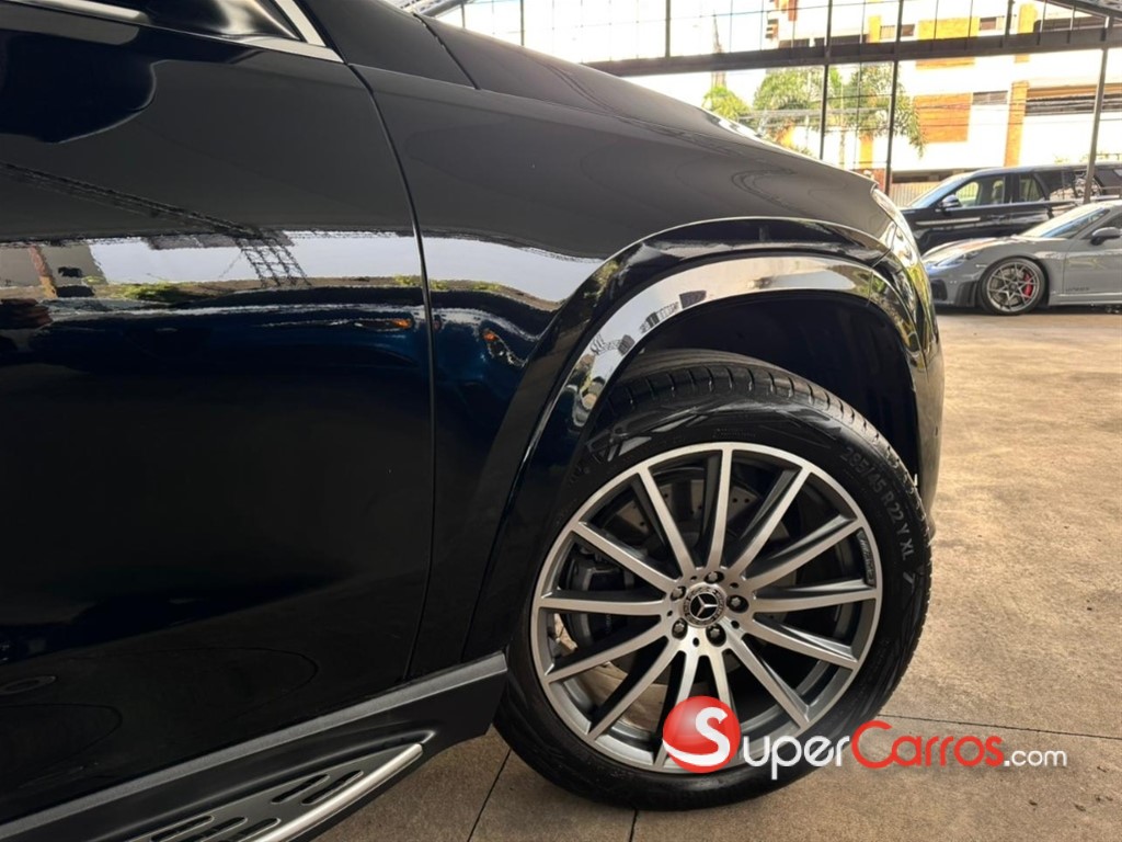 2025 Mercedes-Benz Clase GLS 450 4MATIC AMG — foto 3 / 12