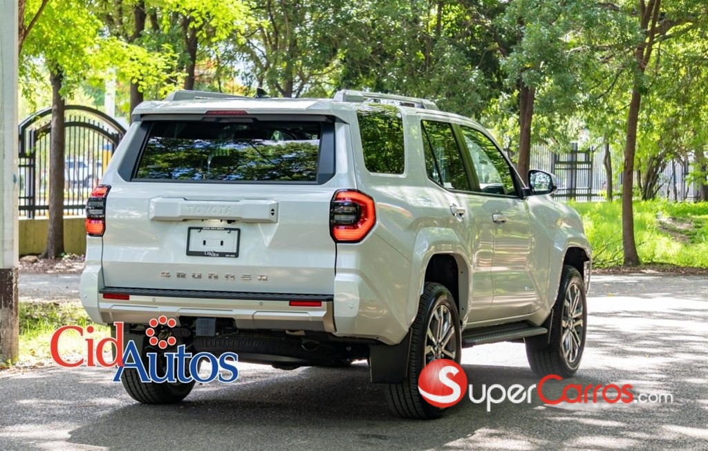 2027 Toyota 4 Runner Limited — foto 3 / 10