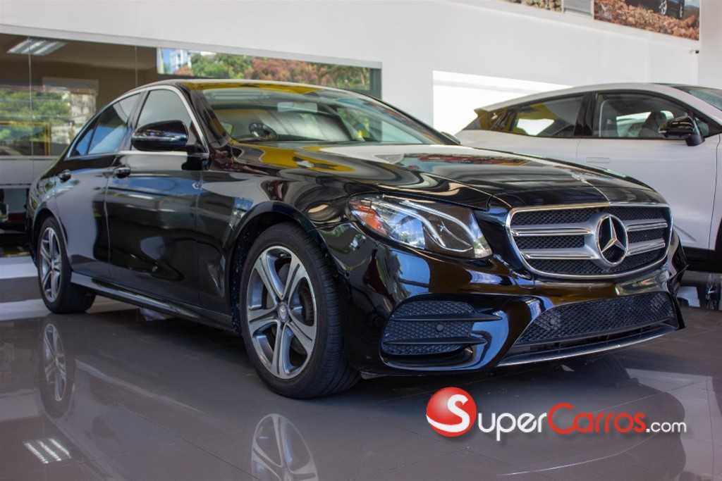 2017 Mercedes-Benz Clase E 300 4MATIC — foto 3 / 12