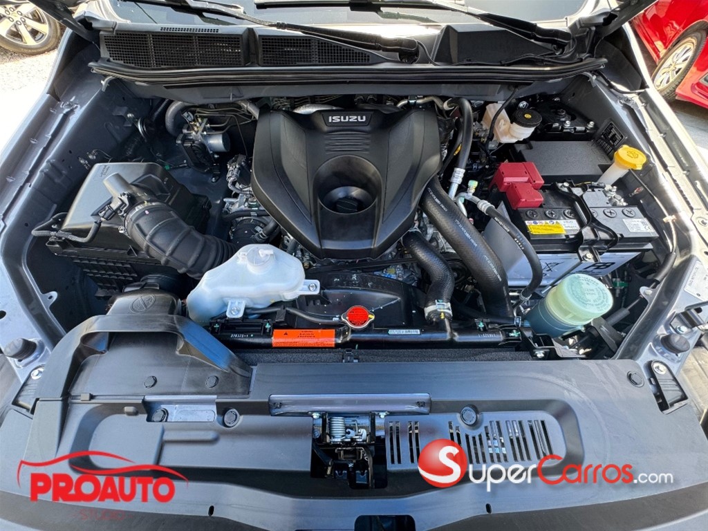 2027 Isuzu DMAX LSE — foto 10 / 10