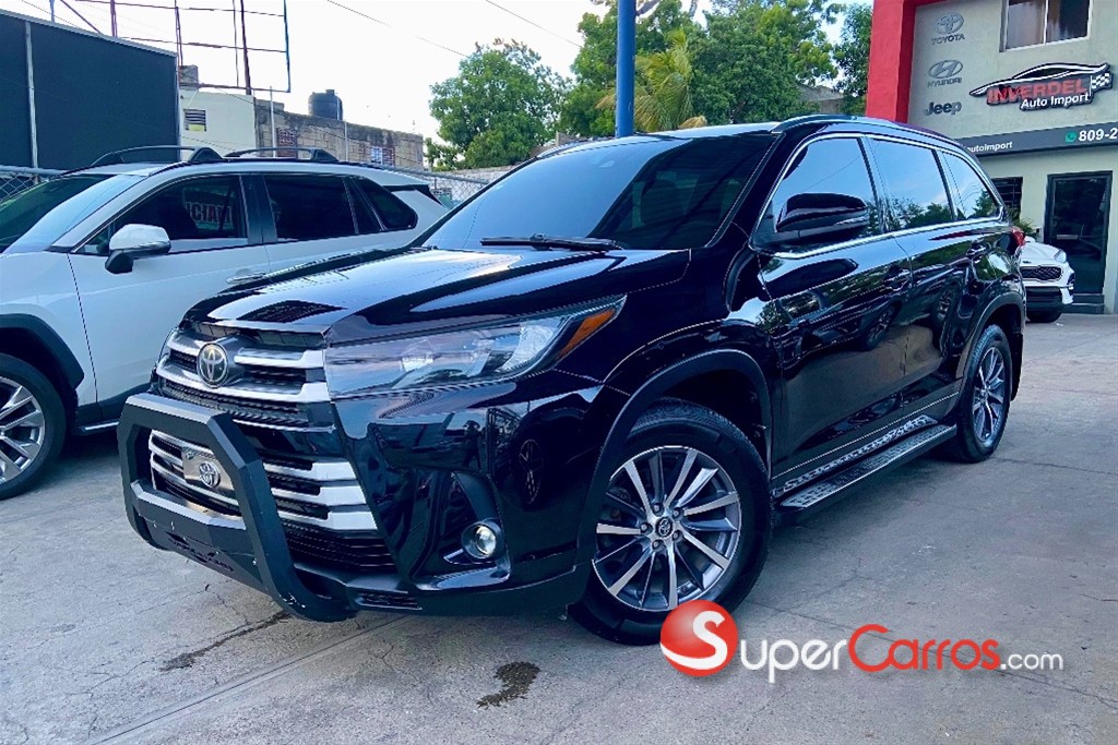 2017 Toyota Highlander XLE — foto 3 / 12