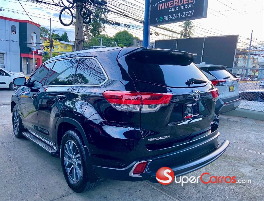 2017 Toyota Highlander XLE — foto 4 / 12