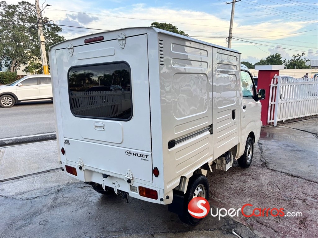 2019 Daihatsu Hijet — foto 6 / 10