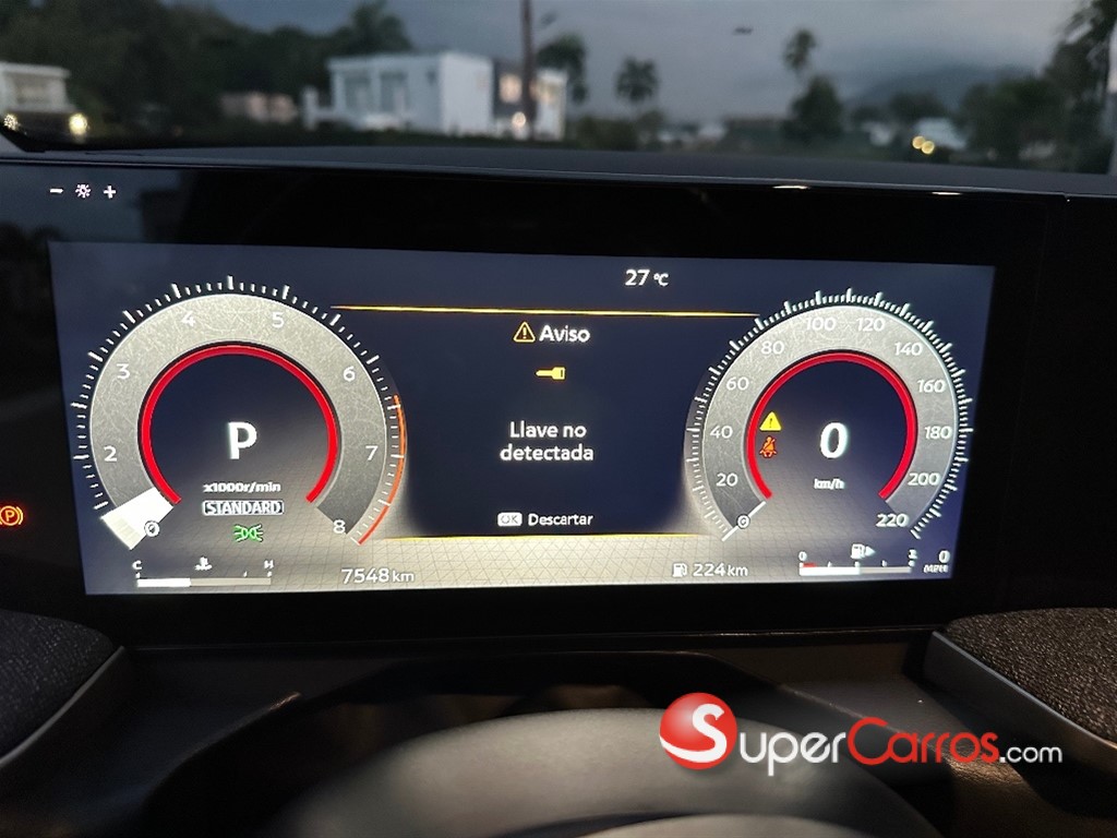 2025 Nissan Kicks Exclusive — foto 11 / 12