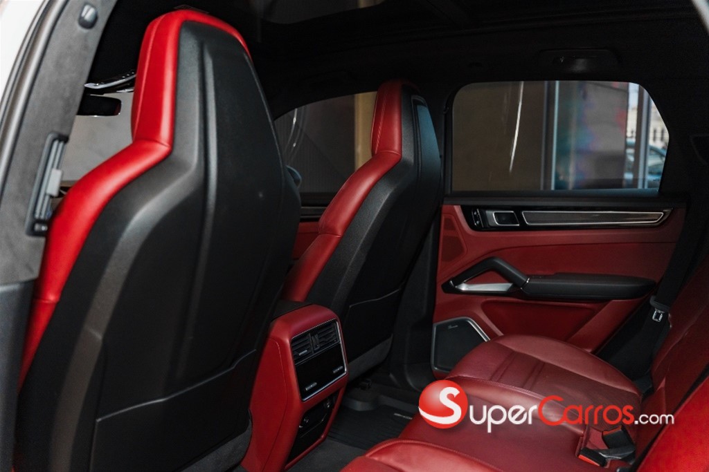 2019 Porsche Cayenne Turbo — foto 9 / 11