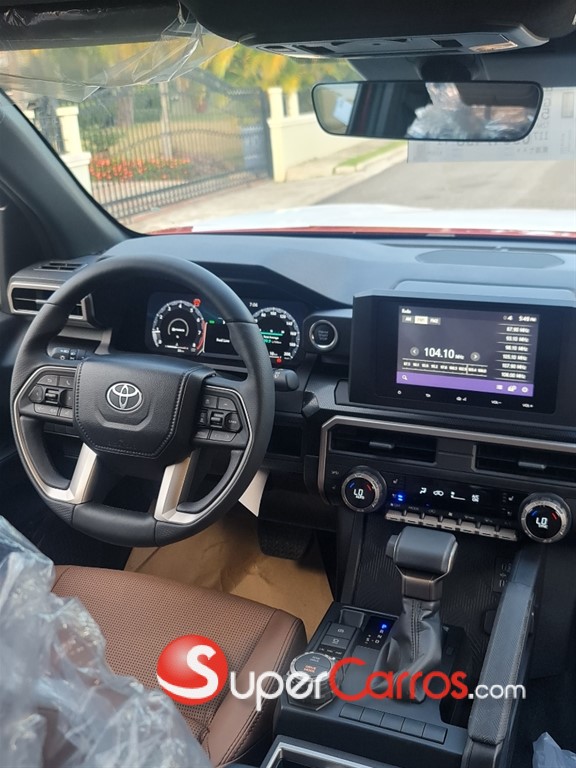 2026 Toyota 4 Runner Limited — foto 7 / 8