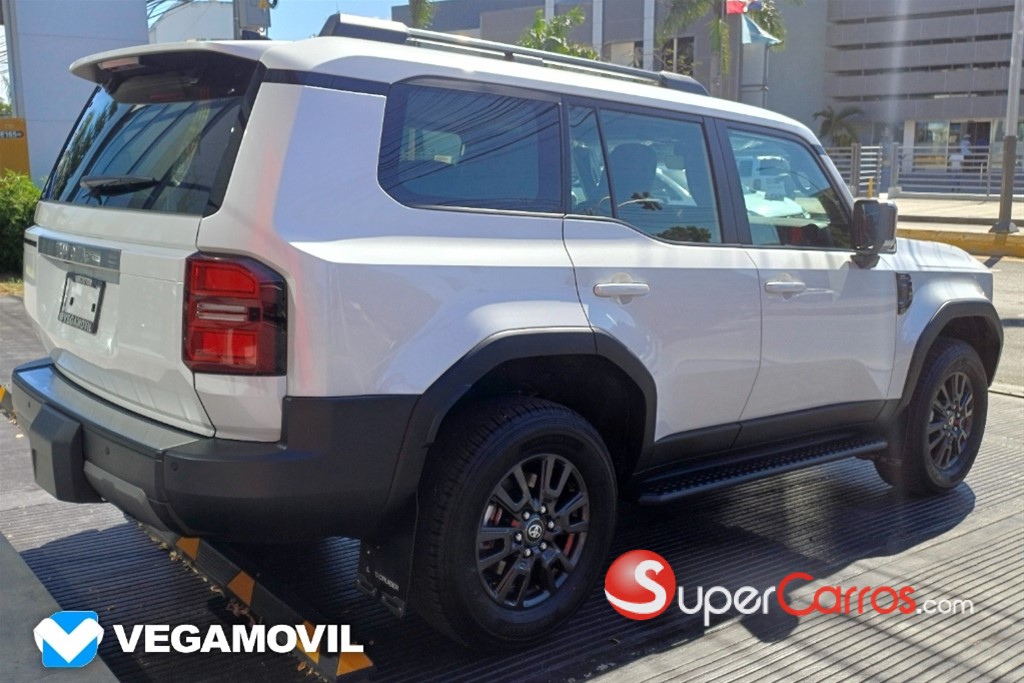 2026 Toyota Land Cruiser Prado All Rounder — foto 6 / 10