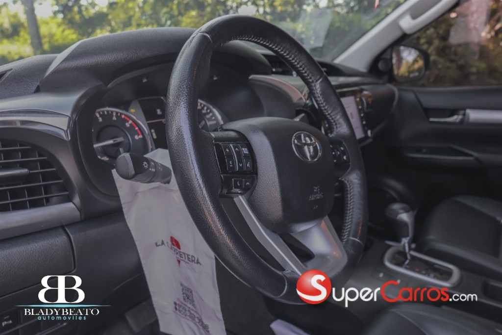 2022 Toyota Hilux — foto 2 / 11