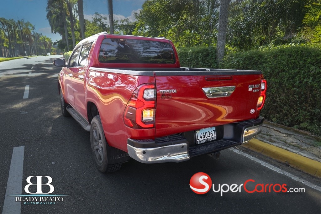 2022 Toyota Hilux — foto 8 / 11