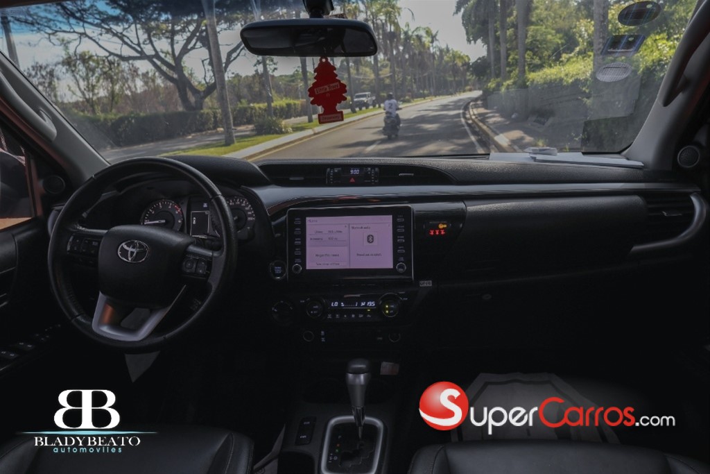 2022 Toyota Hilux — foto 11 / 11