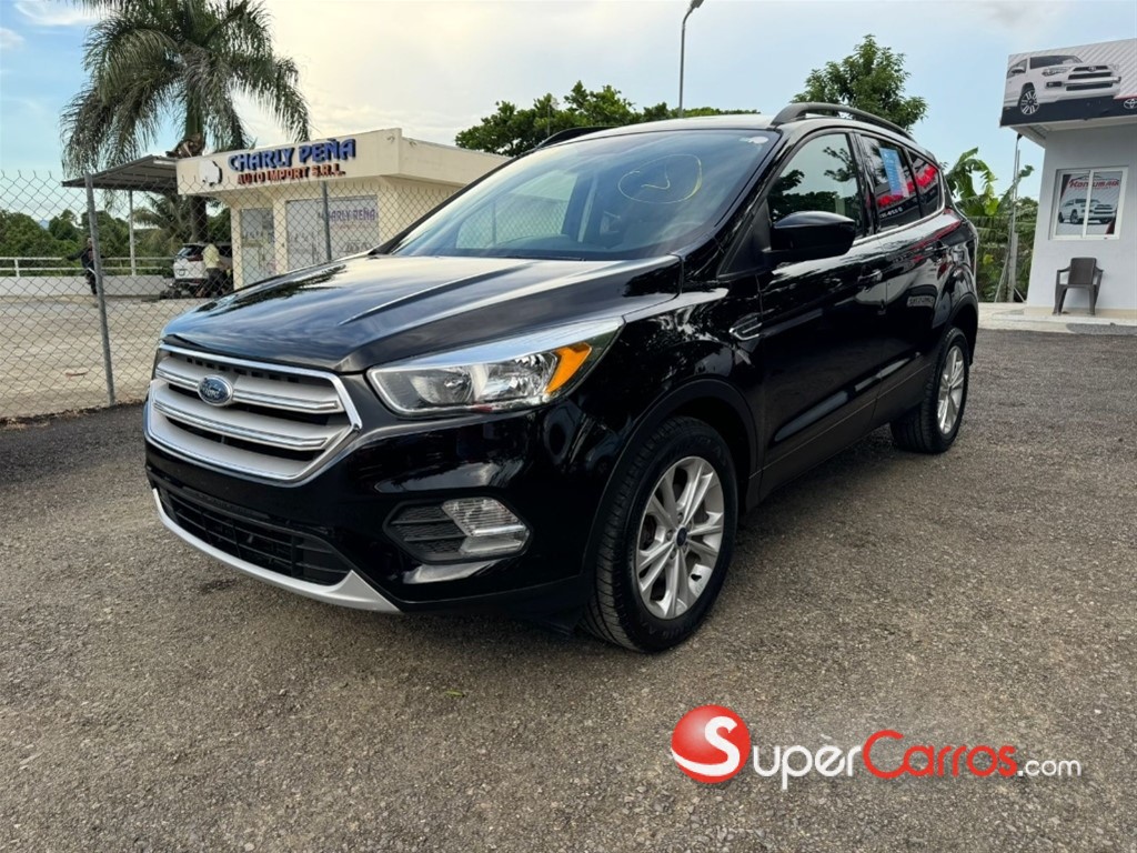 2018 Ford Escape SE — foto 2 / 10