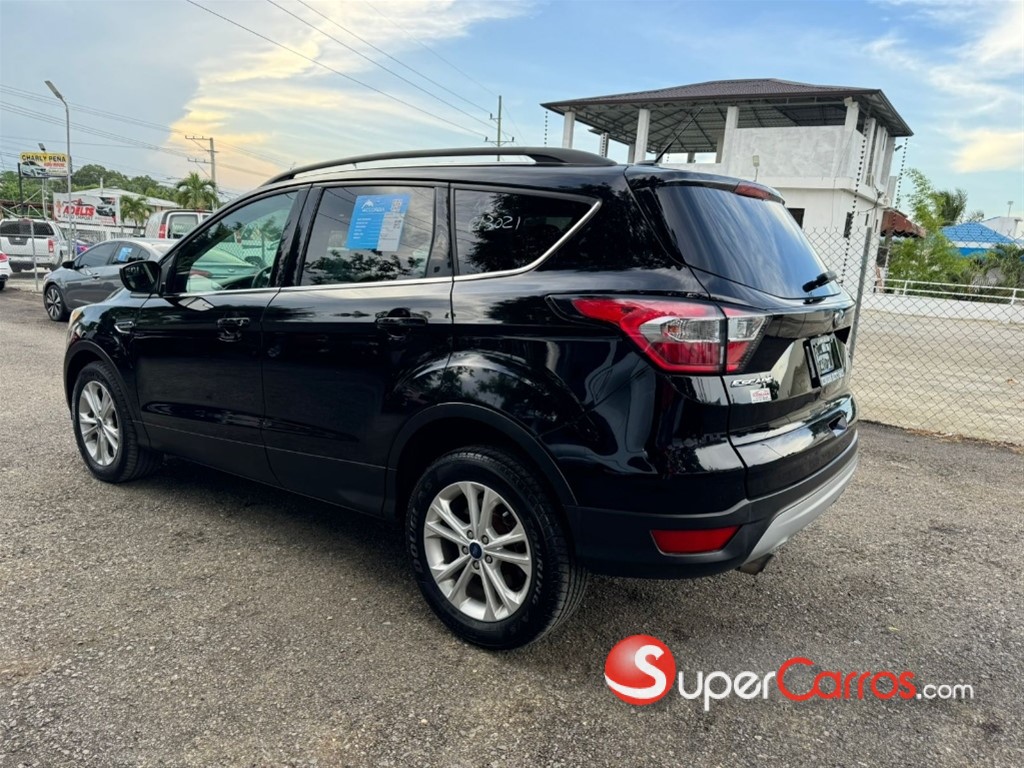 2018 Ford Escape SE — foto 3 / 10