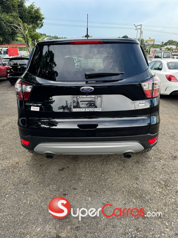 2018 Ford Escape SE — foto 6 / 10