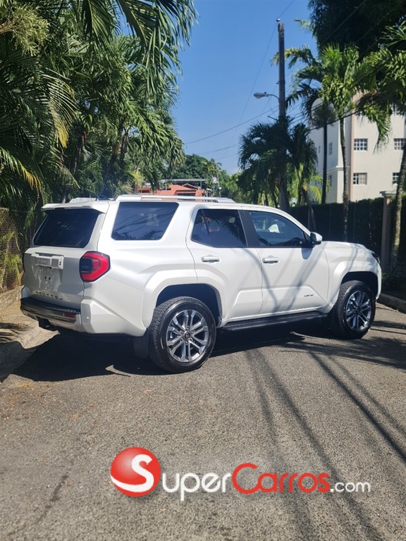2026 Toyota 4 Runner Limited — foto 4 / 10