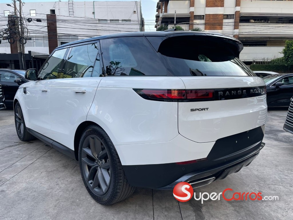 2025 Land Rover Range Rover SE — foto 4 / 12