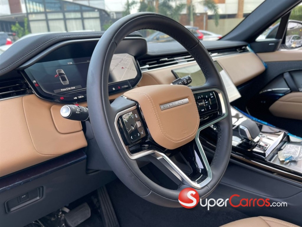 2025 Land Rover Range Rover SE — foto 7 / 12