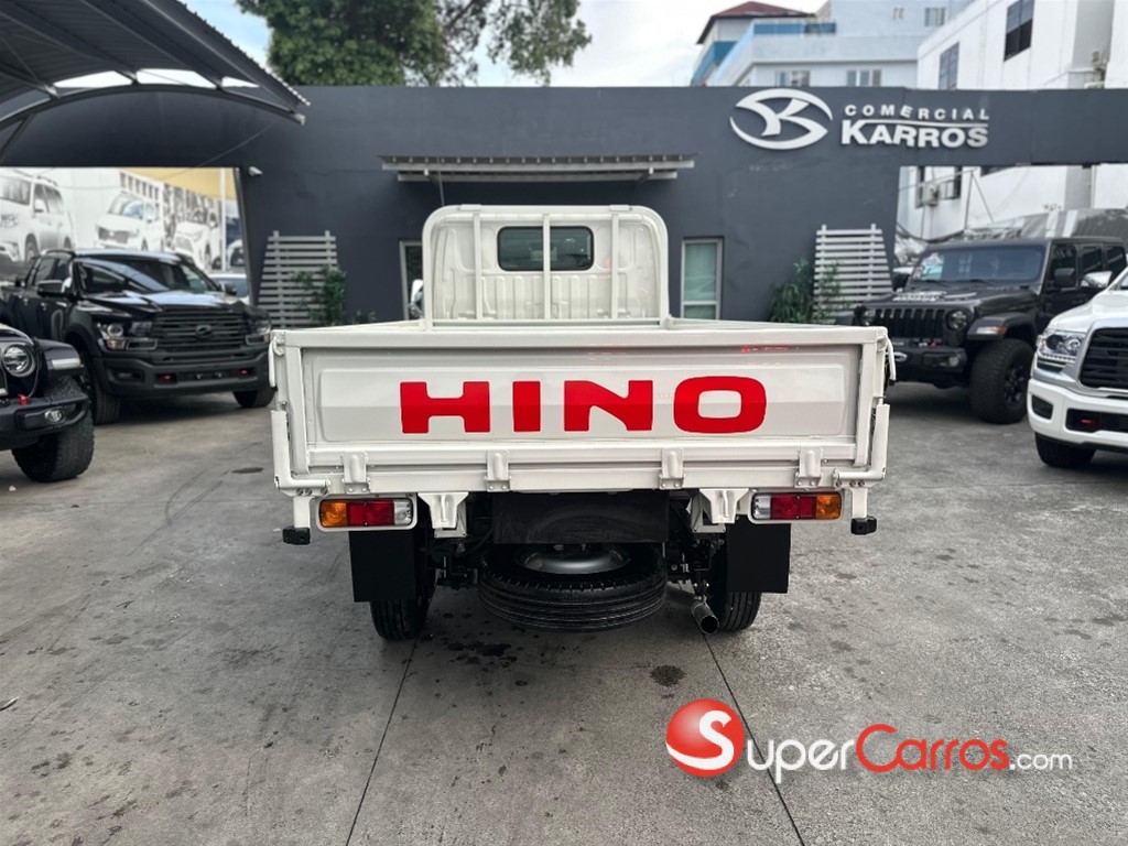 2025 Hino 200 — foto 4 / 10