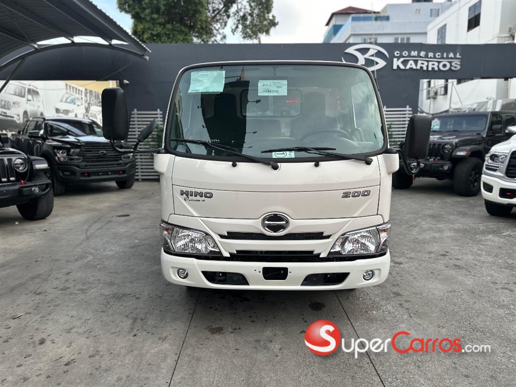 2025 Hino 200 — foto 5 / 10