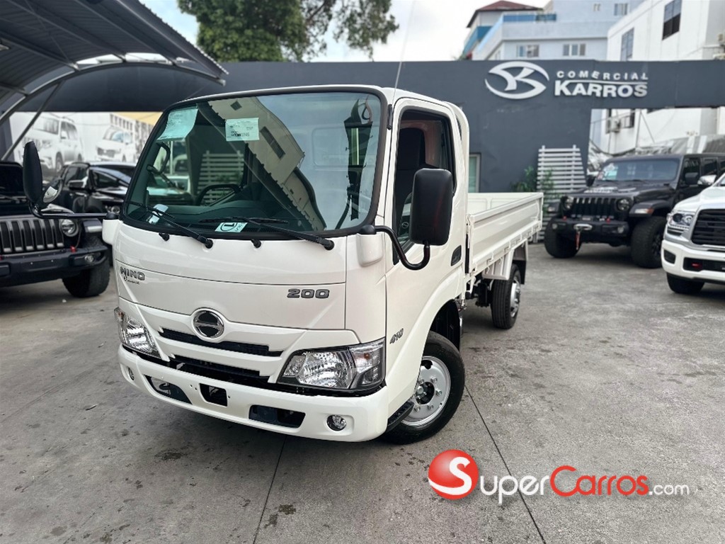 2025 Hino 200 — foto 6 / 10