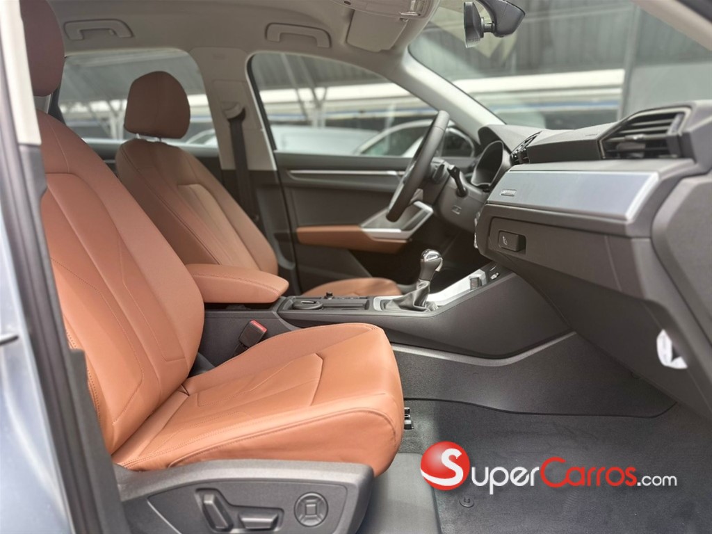 2025 Audi Q3 35 TFSI Advance Plus — foto 7 / 12