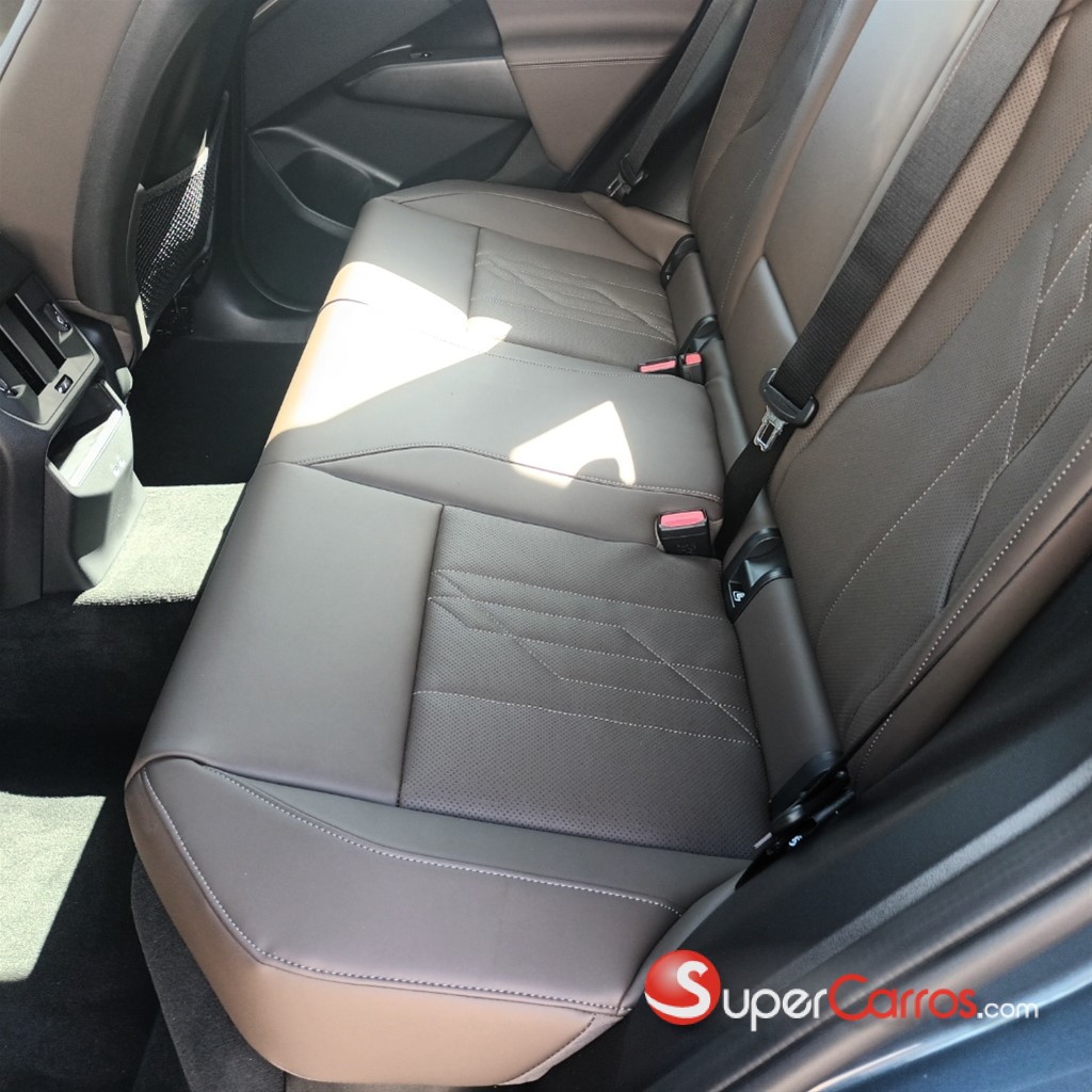 2026 BMW X 3 SDrive 20i XLine — foto 9 / 11