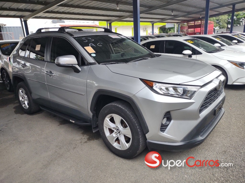 2021 Toyota RAV4 XLE