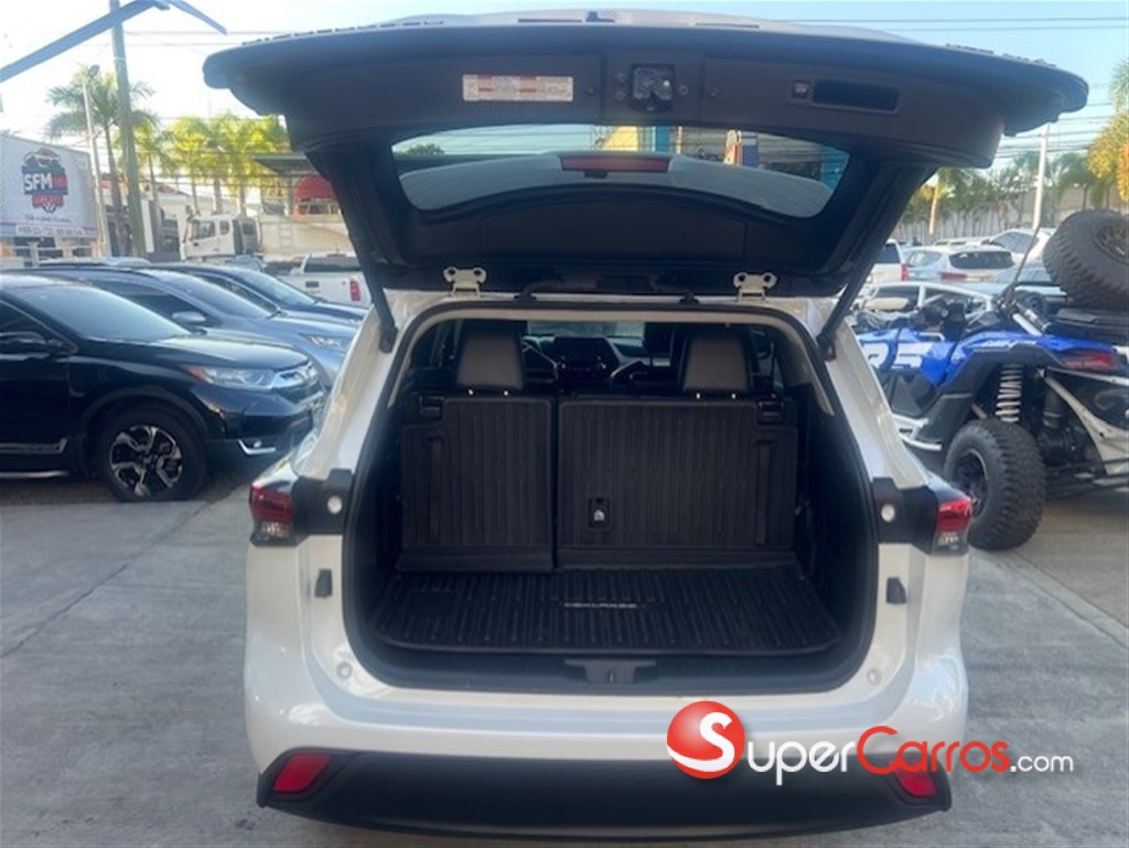 2022 Toyota Highlander XLE — foto 6 / 11