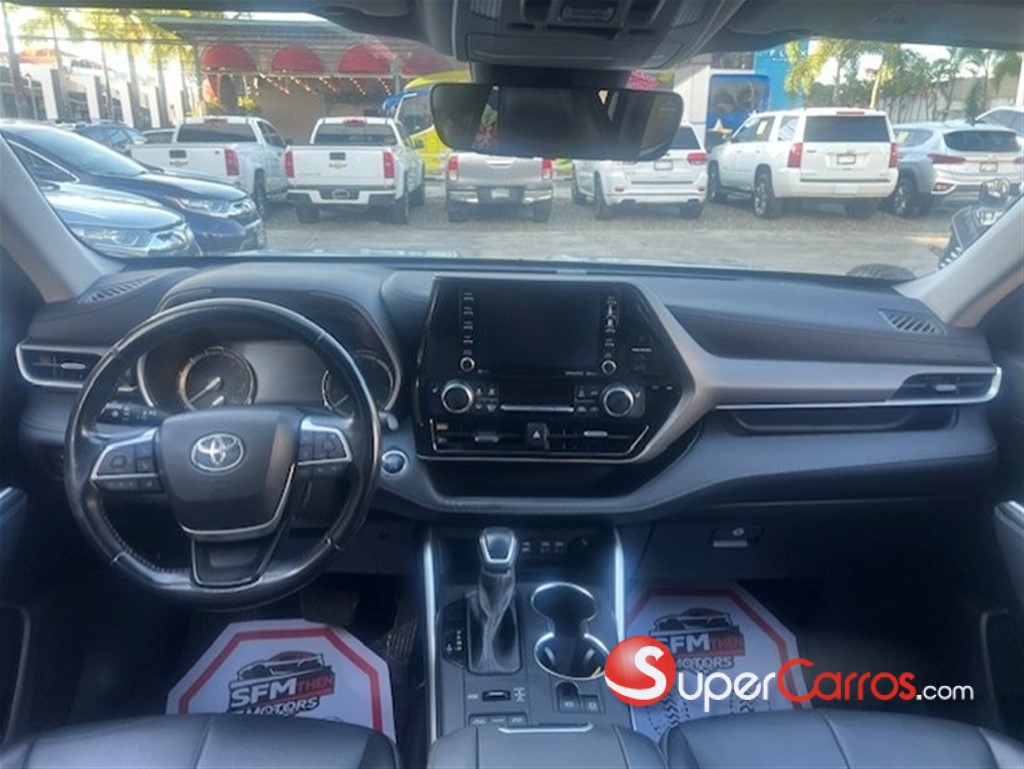 2022 Toyota Highlander XLE — foto 7 / 11