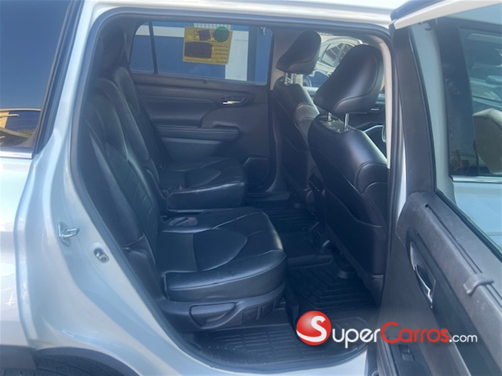 2022 Toyota Highlander XLE — foto 10 / 11