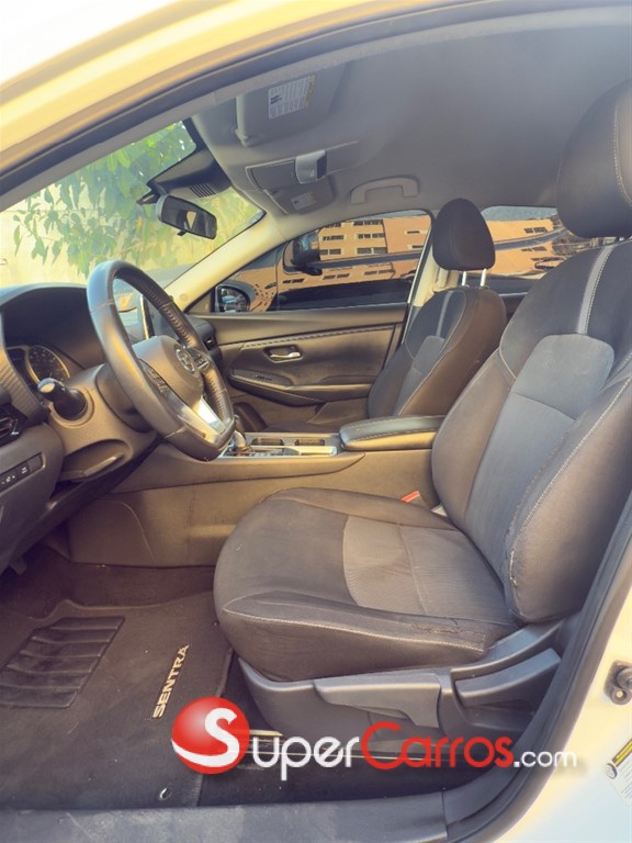 2020 Nissan Sentra SV — foto 6 / 8