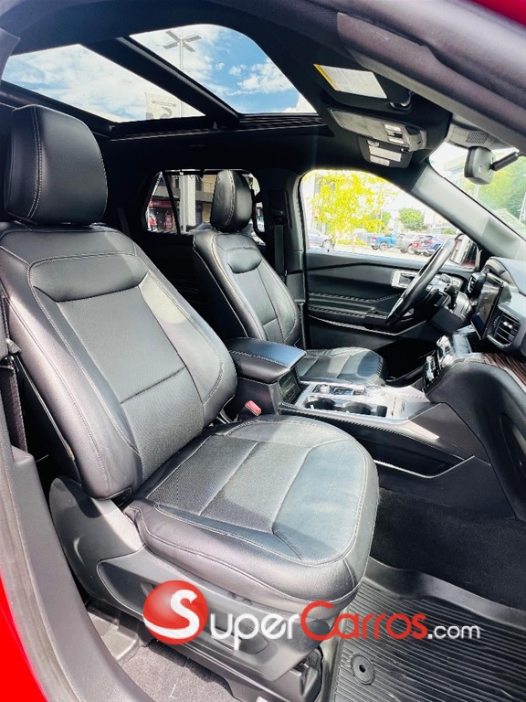 2020 Ford Explorer Limited — foto 8 / 12