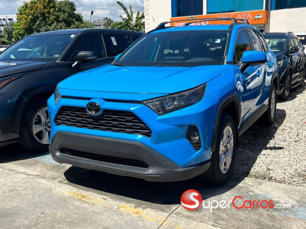 2019 Toyota RAV4 LE