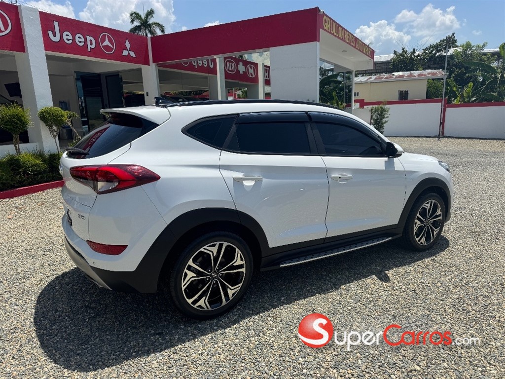 2018 Hyundai Tucson LIMITED — foto 3 / 8