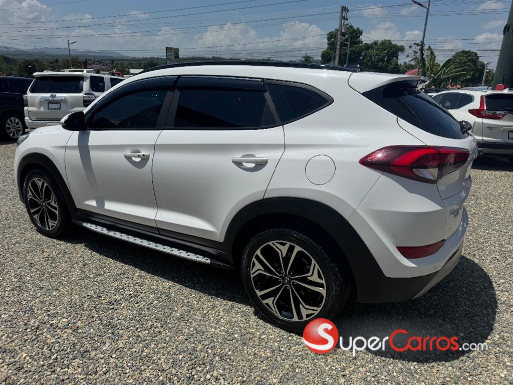 2018 Hyundai Tucson LIMITED — foto 4 / 8