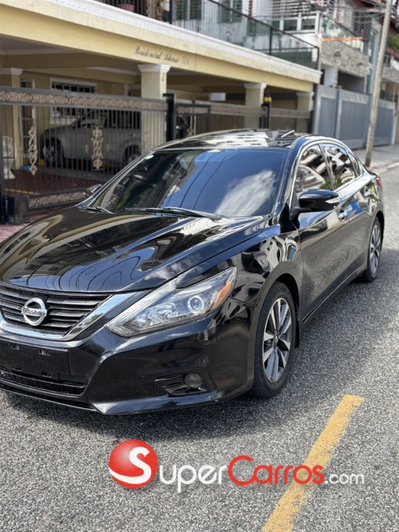 2017 Nissan Altima SL — foto 2 / 10