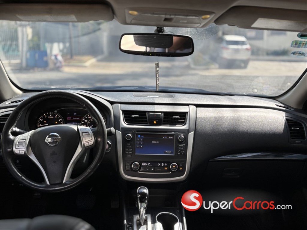 2017 Nissan Altima SL — foto 9 / 10