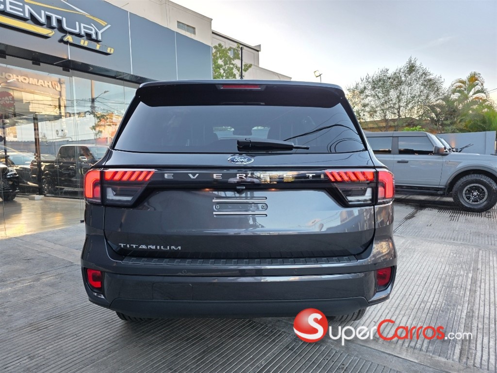 2026 Ford Everest Limited — foto 6 / 11