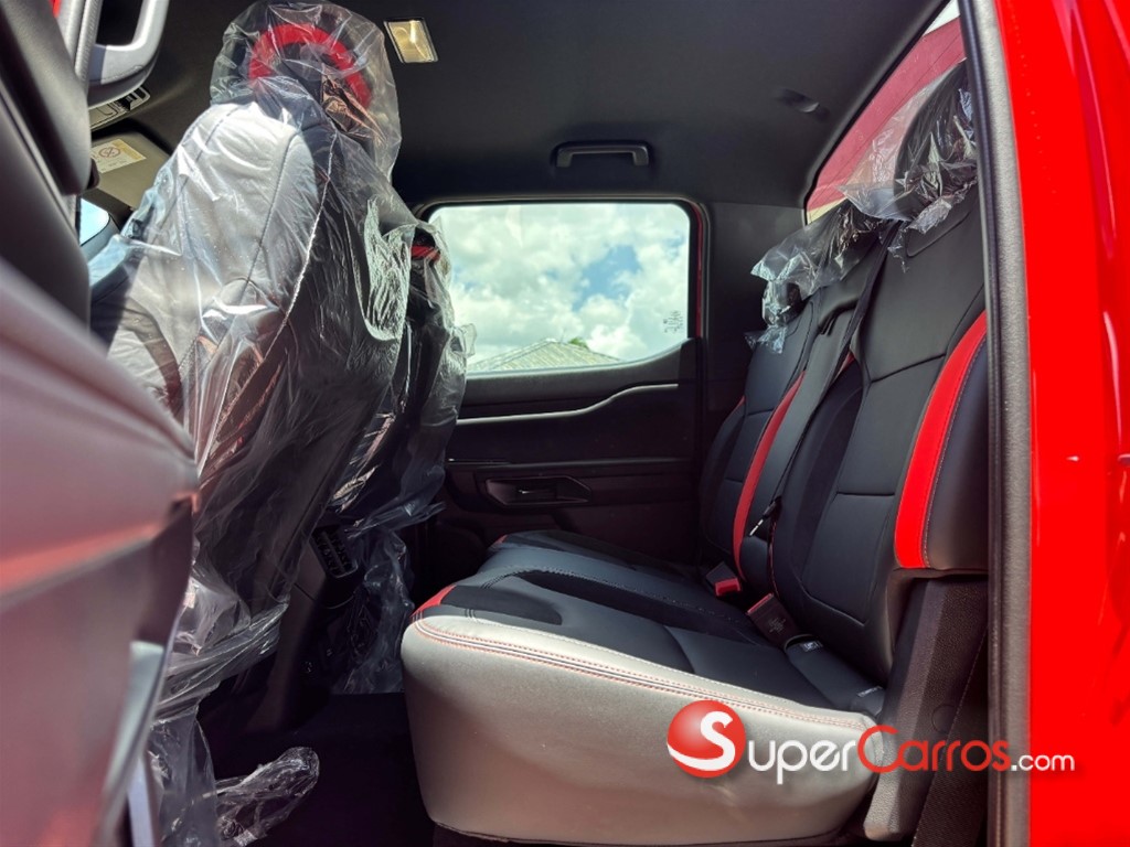 2026 Ford Ranger Raptor — foto 6 / 8