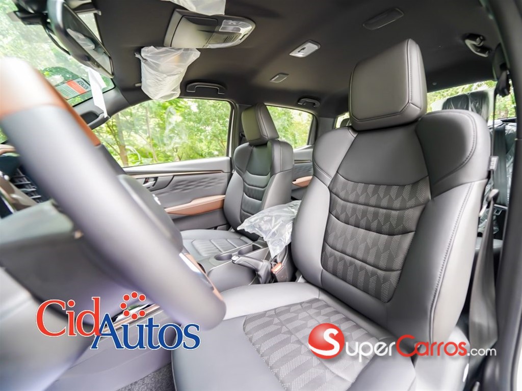 2026 Isuzu DMAX LSE — foto 10 / 12
