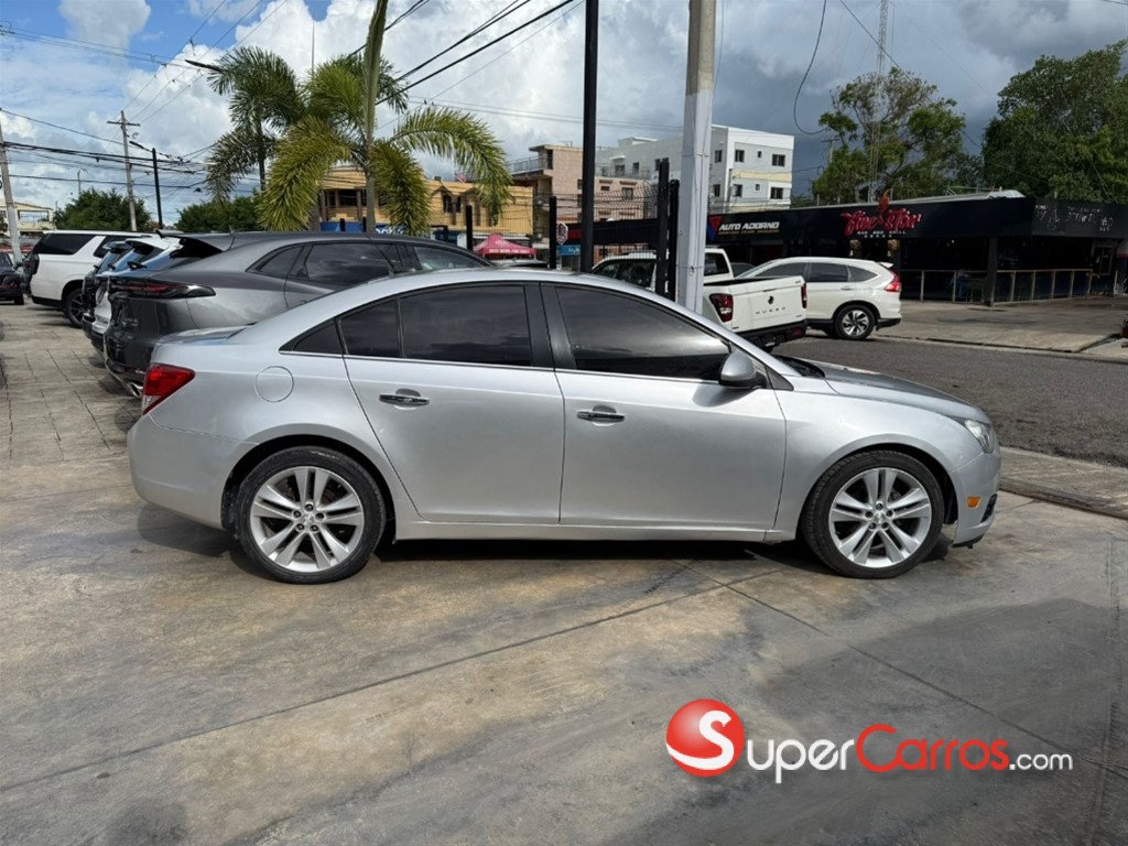 2013 Chevrolet Cruze LTZ — foto 5 / 8