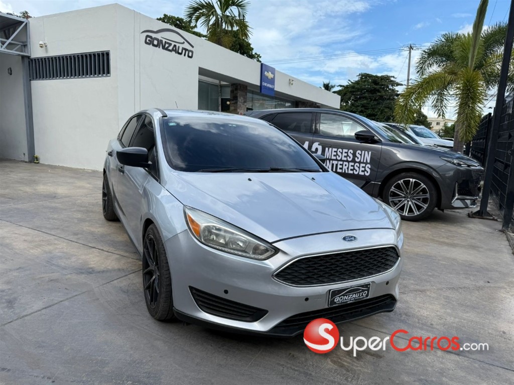 2016 Ford Focus — foto 3 / 7